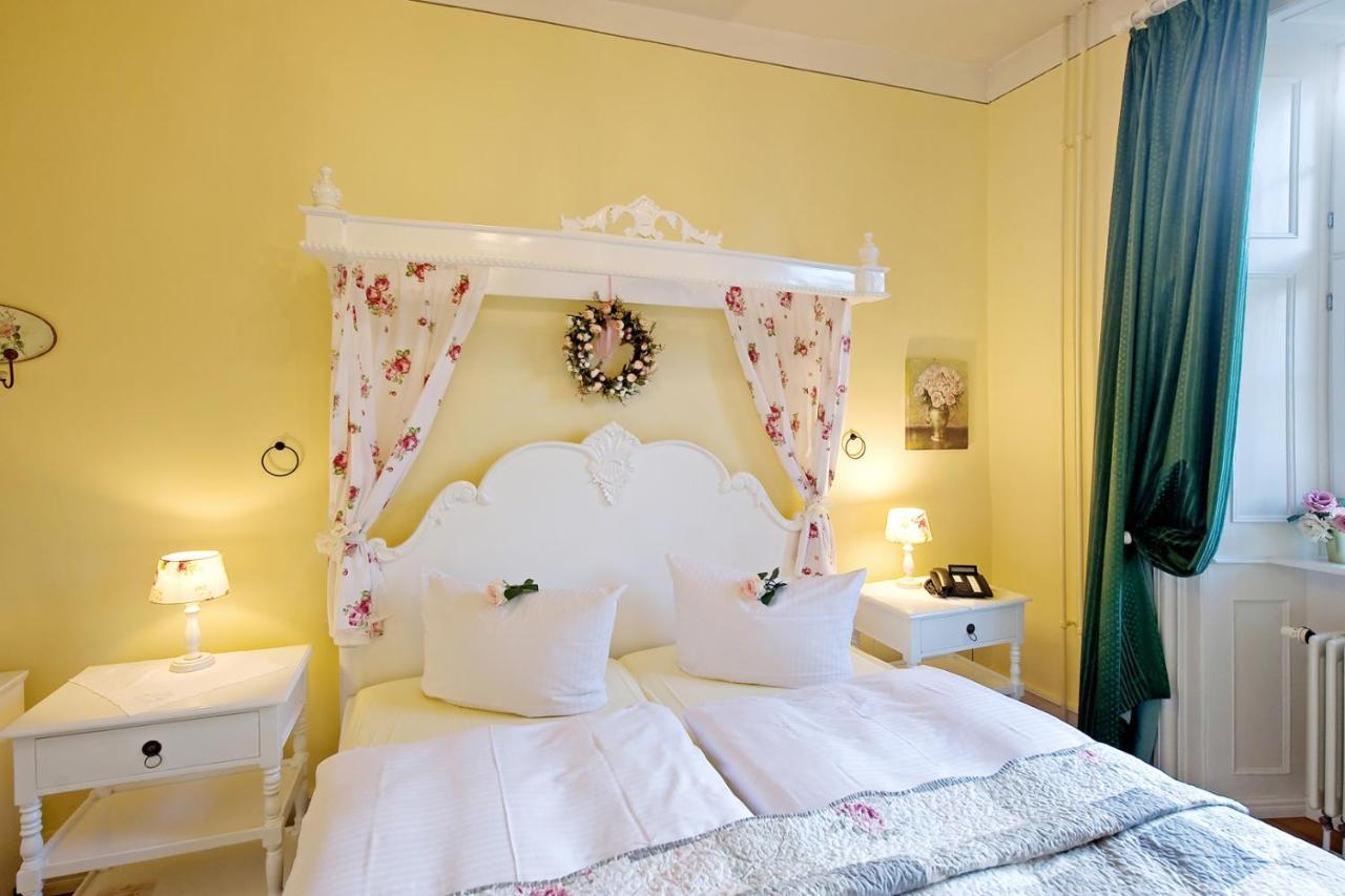 Schlosshotelgedern المظهر الخارجي الصورة