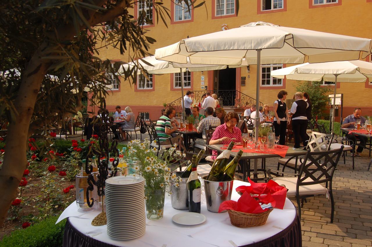 Schlosshotelgedern المظهر الخارجي الصورة
